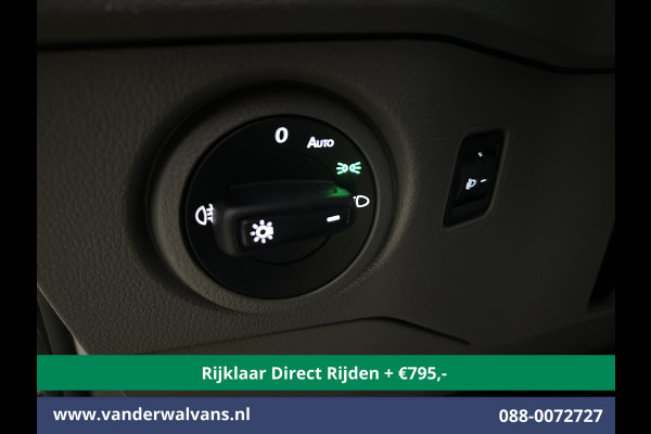 Volkswagen Crafter 2.0 TDI 141pk L3H2 (Oude L2H1) Euro6 *Rijklaar Direct Rijden* Airco | Camera | Apple Carplay | 3000kg Trekhaak | Cruisecontrol Android Auto, Parkeersensoren, Bijrijdersbank