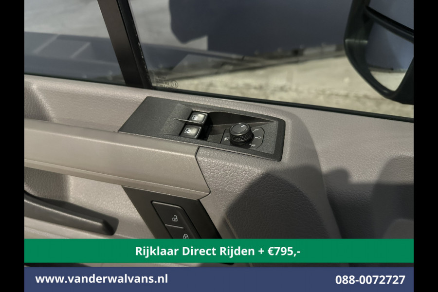 Volkswagen Crafter 2.0 TDI 141pk L3H2 (Oude L2H1) Euro6 *Rijklaar Direct Rijden* Airco | Camera | Apple Carplay | 3000kg Trekhaak | Cruisecontrol Android Auto, Parkeersensoren, Bijrijdersbank