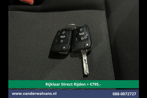 Volkswagen Crafter 2.0 TDI 141pk L3H2 (Oude L2H1) Euro6 *Rijklaar Direct Rijden* Airco | Camera | Apple Carplay | 3000kg Trekhaak | Cruisecontrol Android Auto, Parkeersensoren, Bijrijdersbank