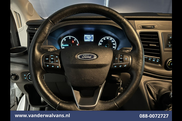 Ford Transit 2.0 TDCI 131pk L3H2 Euro6 # Airco | 2800kg Trekhaak | Imperiaal | LED | Trap | Cruisecontrol Parkeersensoren, Bijrijdersbank