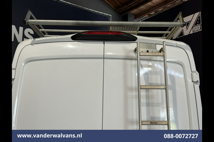 Ford Transit 2.0 TDCI 131pk L3H2 Euro6 # Airco | 2800kg Trekhaak | Imperiaal | LED | Trap | Cruisecontrol Parkeersensoren, Bijrijdersbank