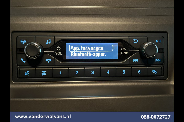 Ford Transit 2.0 TDCI 131pk L3H2 Euro6 # Airco | 2800kg Trekhaak | Imperiaal | LED | Trap | Cruisecontrol Parkeersensoren, Bijrijdersbank