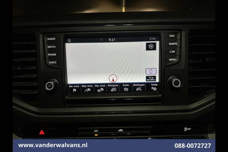 Volkswagen Crafter 2.0 TDI 140pk L3H3 L2H2 Euro6 Airco | 3000kg Trekhaak | Navigatie | Apple Carplay Android auto, Bijrijdersbank, zilver
