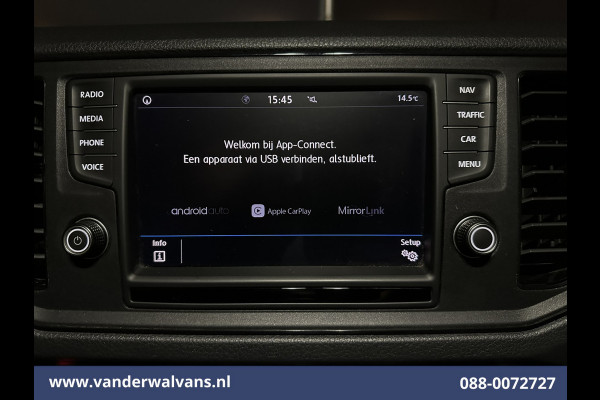 Volkswagen Crafter 2.0 TDI 140pk L3H3 L2H2 Euro6 Airco | 3000kg Trekhaak | Navigatie | Apple Carplay Android auto, Bijrijdersbank, zilver