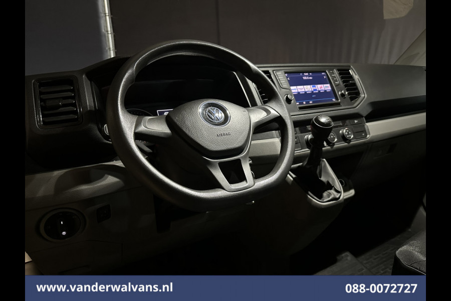 Volkswagen Crafter 2.0 TDI 140pk L3H3 L2H2 Euro6 Airco | 3000kg Trekhaak | Navigatie | Apple Carplay Android auto, Bijrijdersbank, zilver