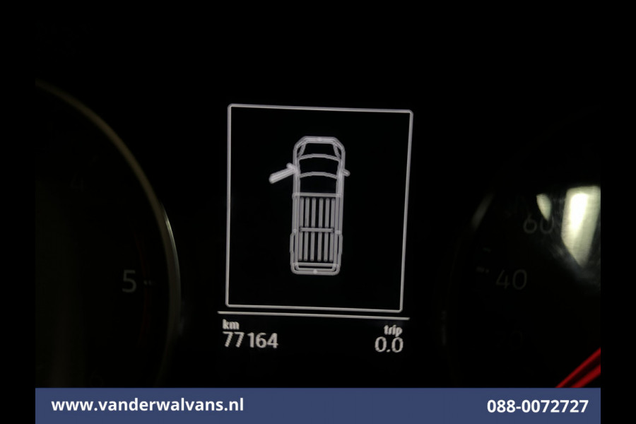 Volkswagen Crafter 2.0 TDI 140pk L3H3 L2H2 Euro6 Airco | 3000kg Trekhaak | Navigatie | Apple Carplay Android auto, Bijrijdersbank, zilver