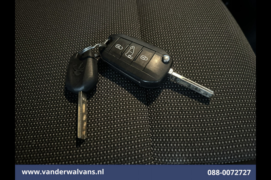 Peugeot Partner 1.5 BlueHDI 102pk L1H1 Euro6 # Airco | Camera | Apple Carplay | Android Auto Trekhaak, Cruisecontrol, Parkeersensoren