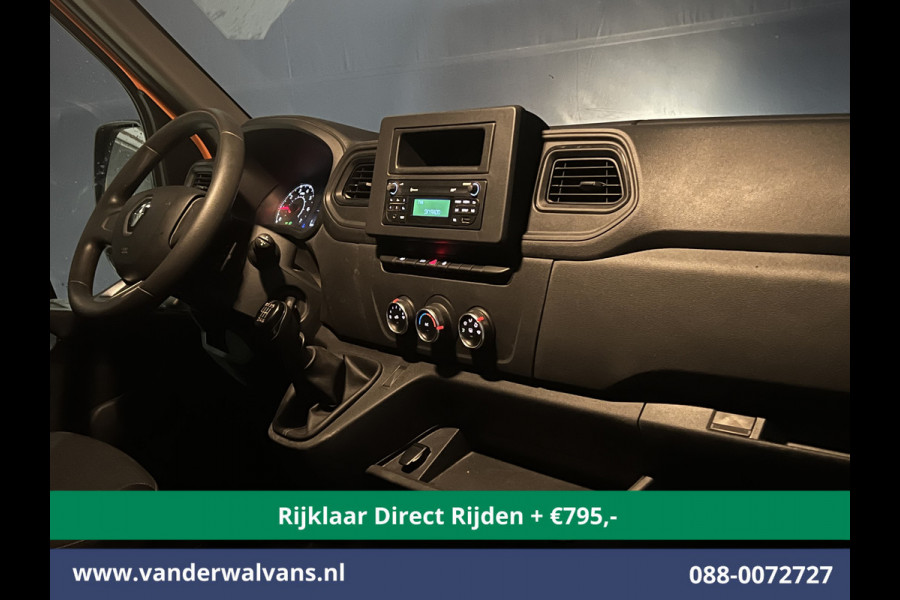 Renault Master 2.3 dCi 135pk *Rijklaar Direct Rijden* Pick up Open laadbak Dubbele cabine Euro6 Airco | 7-Zits | 2500kg Trekhaak Bluetooth-telefoonvoorbereiding