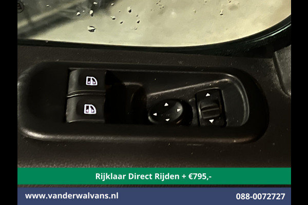 Renault Master 2.3 dCi 135pk *Rijklaar Direct Rijden* Pick up Open laadbak Dubbele cabine Euro6 Airco | 7-Zits | 2500kg Trekhaak Bluetooth-telefoonvoorbereiding