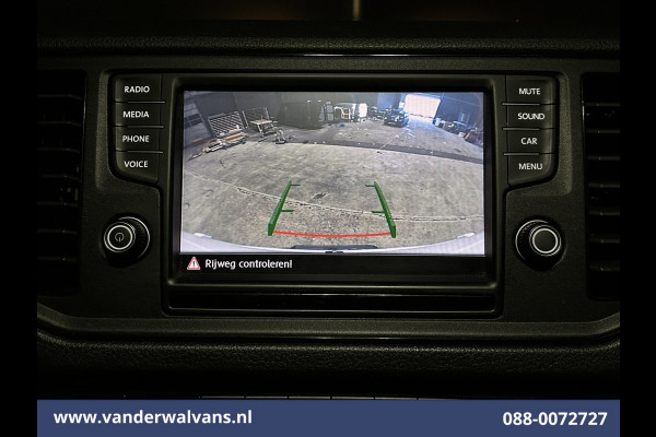 Volkswagen Crafter 2.0 TDI 141pk L3H3 L2H2 Euro6 Airco | Massagestoel | Camera | Apple Carplay | Android Auto Chauffeursstoel, Cruisecontrol, 2800kg trekvermogen