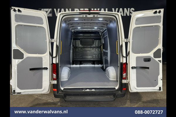 Volkswagen Crafter 2.0 TDI 141pk L3H3 L2H2 Euro6 Airco | Massagestoel | Camera | Apple Carplay | Android Auto Chauffeursstoel, Cruisecontrol, 2800kg trekvermogen