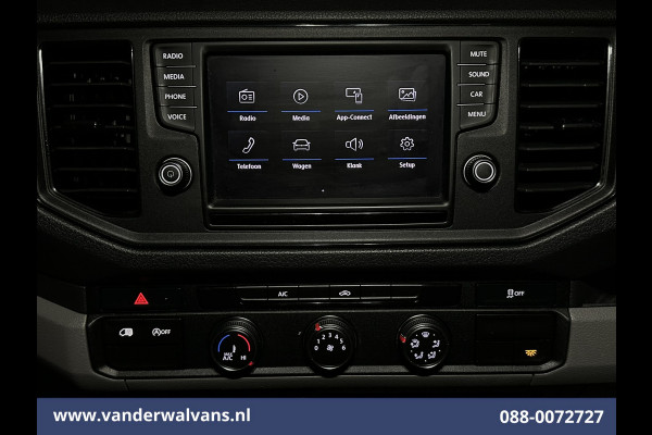 Volkswagen Crafter 2.0 TDI 141pk L3H3 L2H2 Euro6 Airco | Massagestoel | Camera | Apple Carplay | Android Auto Chauffeursstoel, Cruisecontrol, 2800kg trekvermogen