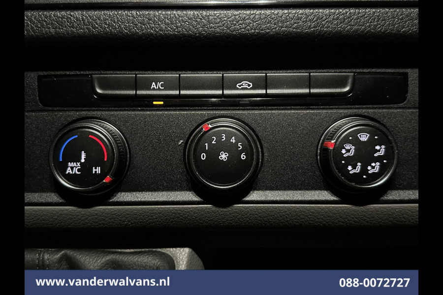 Volkswagen Crafter 2.0 TDI 141pk L3H3 L2H2 Euro6 Airco | Massagestoel | Camera | Apple Carplay | Android Auto Chauffeursstoel, Cruisecontrol, 2800kg trekvermogen