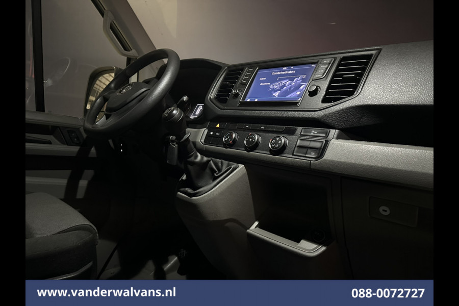 Volkswagen Crafter 2.0 TDI 141pk L3H3 L2H2 Euro6 Airco | Massagestoel | Camera | Apple Carplay | Android Auto Chauffeursstoel, Cruisecontrol, 2800kg trekvermogen