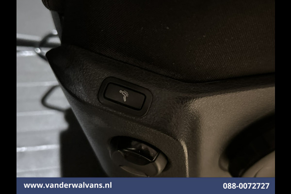 Volkswagen Crafter 2.0 TDI 141pk L3H3 L2H2 Euro6 Airco | Massagestoel | Camera | Apple Carplay | Android Auto Chauffeursstoel, Cruisecontrol, 2800kg trekvermogen