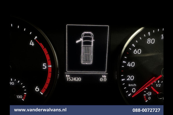 Volkswagen Crafter 2.0 TDI 141pk L3H3 L2H2 Euro6 Airco | Massagestoel | Camera | Apple Carplay | Android Auto Chauffeursstoel, Cruisecontrol, 2800kg trekvermogen