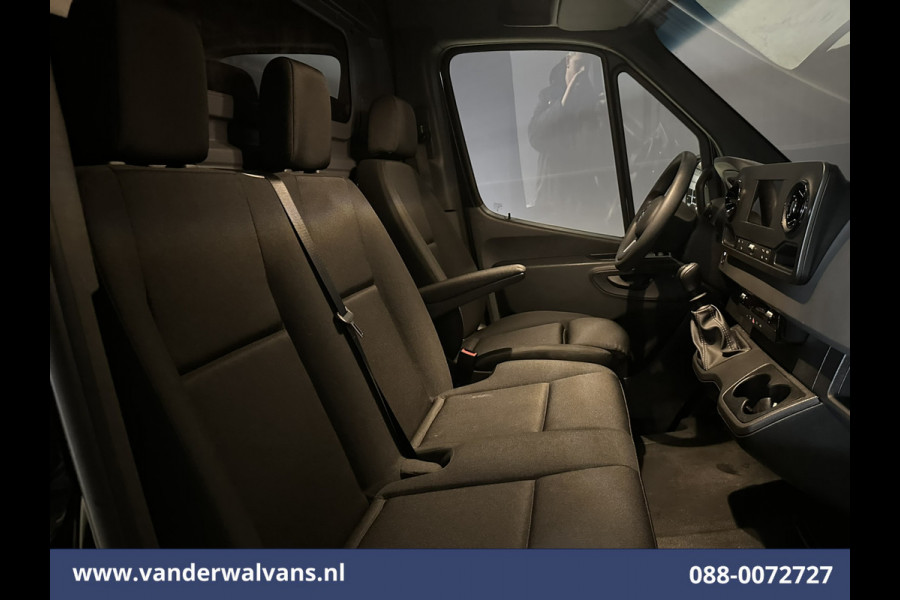 Mercedes-Benz Sprinter 317 CDI 170pk L3H2 Euro6 Airco | Camera | Apple Carplay | Android Auto Cruisecontrol, Parkeersensoren, Stoelverwarming, Bijrijdersbank, MBUX