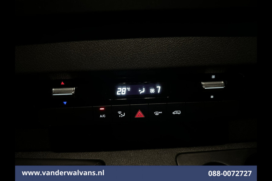 Mercedes-Benz Sprinter 317 CDI 170pk L3H2 Euro6 Airco | Camera | Apple Carplay | Android Auto Cruisecontrol, Parkeersensoren, Stoelverwarming, Bijrijdersbank, MBUX