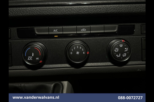 Volkswagen Crafter 2.0 TDI 140 pk L3H3 L2H2 Euro6 Airco | Camera | Cruisecontrol | Apple Carplay Android Auto, Chauffeursstoel, Parkeersensoren, Bijrijdersbank, 3000kg Trekvermogen, zilver