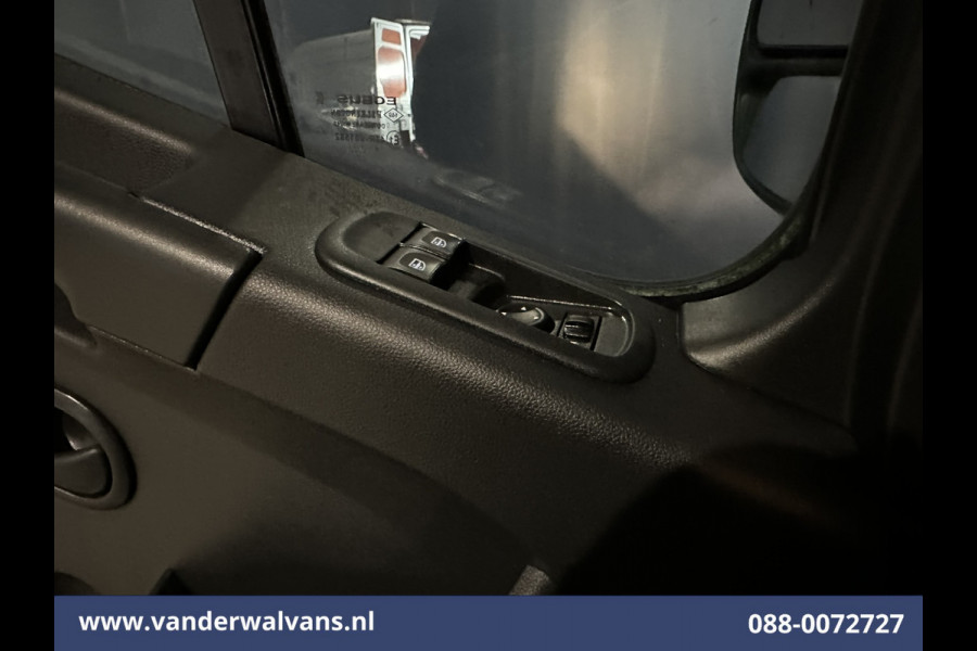 Opel Movano 2.3 CDTI 150pk L2H2 Euro6 Airco | Camera | Navigatie | Cruisecontrol | Parkeersensoren Bijrijdersbank, 2500kg trekvermogen