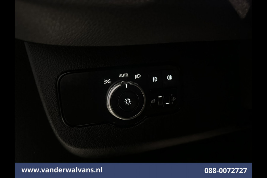 Mercedes-Benz Sprinter 315 CDI 150pk L3H2 Euro6 Airco | Navigatie | Front + Back Camera | Apple Carplay Android Auto, cruisecontrol, Chauffeursstoel, Parkeersensoren, Stoelverwarming, Bijrijdersbank