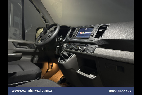 Volkswagen Crafter 2.0 TDI 141pk L3H3 L2H2 Euro6 Airco | Camera | Apple Carplay | Android Auto Parkeersensoren, Bijrijdersbank, 3000kg trekvermogen, zilver