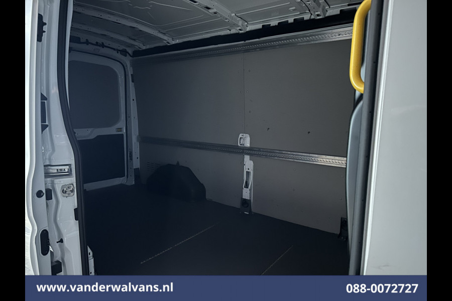 Ford Transit 2.0 TDCI 131pk L3H2 Euro6 ** Airco | Navigatie | Camera | Cruisecontrol | Apple Carplay | Stoelverwarming Android Auto, Parkeersensoren, Verwarmde voorruit, Bijrijdersbank