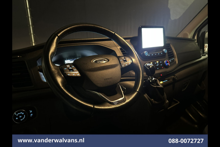 Ford Transit 2.0 TDCI 131pk L3H2 Euro6 ** Airco | Navigatie | Camera | Cruisecontrol | Apple Carplay | Stoelverwarming Android Auto, Parkeersensoren, Verwarmde voorruit, Bijrijdersbank