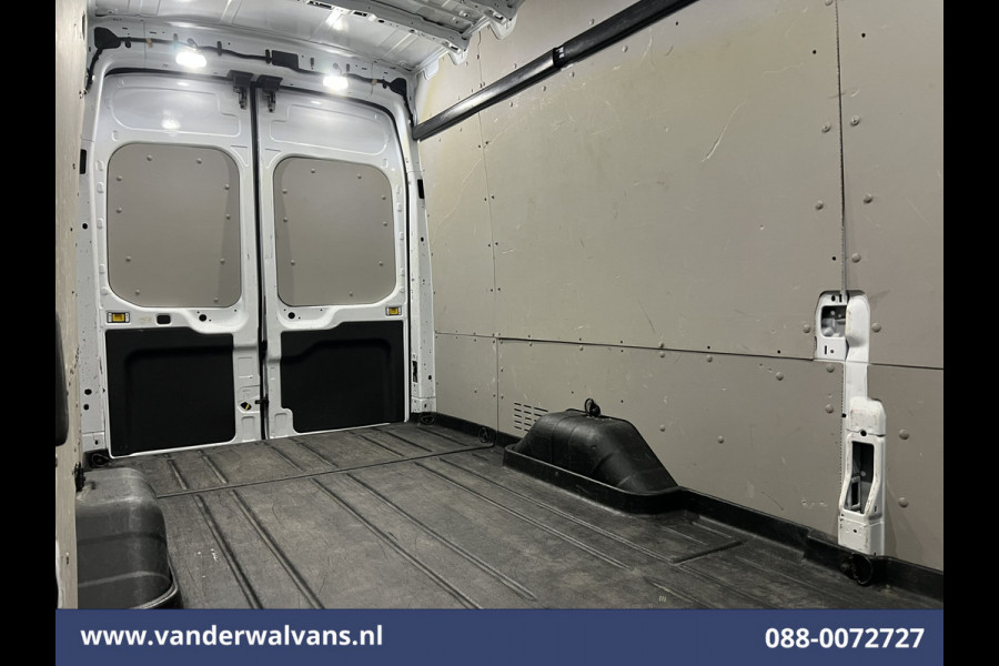 Ford Transit 2.0 TDCI 170pk L4H3 Jumbo Euro6 Airco | LED | Cruisecontrol | Parkeersensoren | Verwarmde voorruit Bijrijdersbank