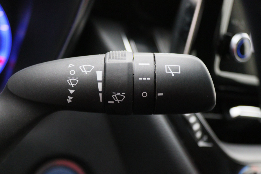 Toyota Corolla Touring Sports 1.8 Hybrid Active LED, Apple Carplay, ACC, Camera, Climate, 16"
