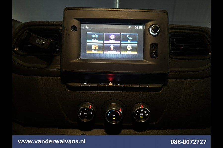 Renault Master 2.3 dCi 136pk L2H2 Euro6 Airco | Camera | Navigatie | Cruisecontrol | 2500kg Trekhaak | Bijrijdersbank,  Parkeersensoren