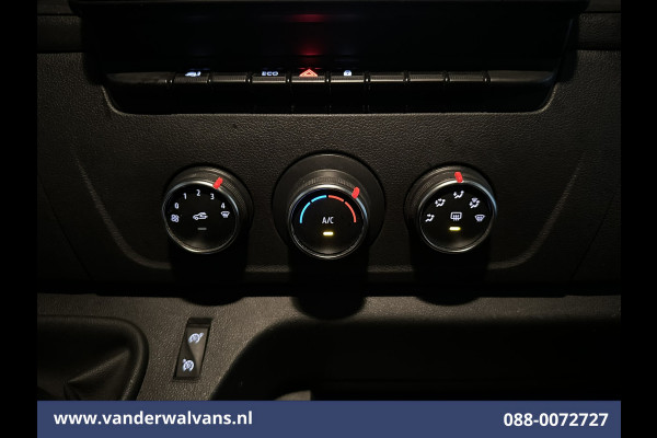 Renault Master 2.3 dCi 136pk L2H2 Euro6 Airco | Camera | Navigatie | Cruisecontrol | 2500kg Trekhaak | Bijrijdersbank,  Parkeersensoren