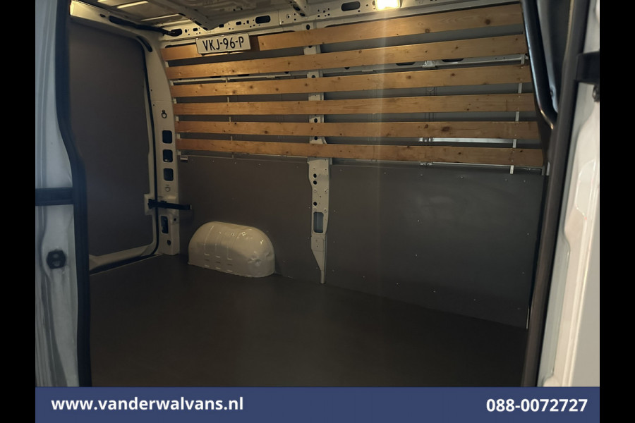 Renault Master 2.3 dCi 136pk L2H2 Euro6 Airco | Camera | Navigatie | Cruisecontrol | 2500kg Trekhaak | Bijrijdersbank,  Parkeersensoren