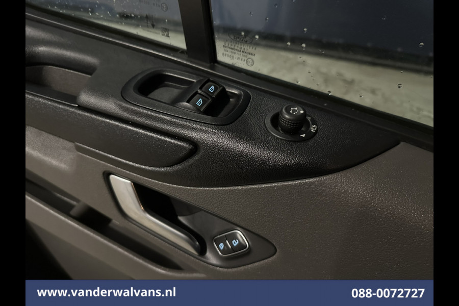 Ford Transit Custom 2.0 TDCI L1H1 Euro6 Airco | Camera | LED | Android Auto | Cruisecontrol | Verwarmde voorruit Parkeersensoren, Bijrijdersbank, 2500kg trekvermogen