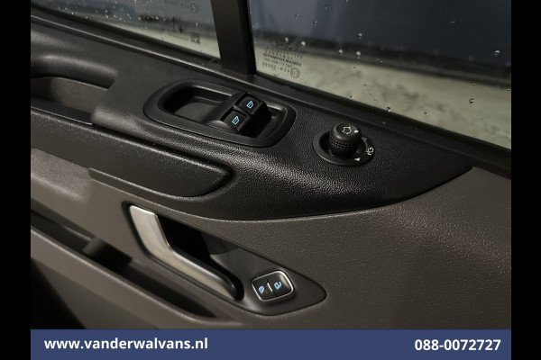 Ford Transit Custom 2.0 TDCI L1H1 Euro6 Airco | Camera | LED | Android Auto | Cruisecontrol | Verwarmde voorruit Parkeersensoren, Bijrijdersbank, 2500kg trekvermogen