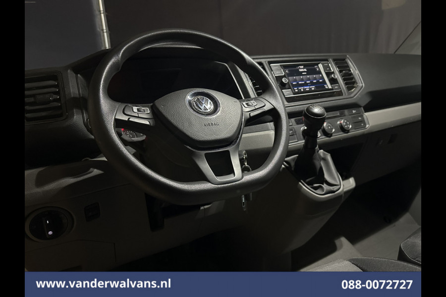 Volkswagen Crafter 2.0 TDI 141pk L3H3 L2H2 Euro6 Airco | Camera | Apple Carplay | Cruisecontrol | Chauffeursstoel Parkeersensoren, Bijrijdersbank, 3000kg trekvermogen,  Android Auto, zilver
