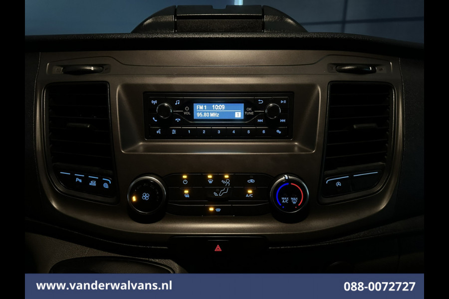 Ford Transit Custom 2.0 TDCI 130pk L2H1 Euro6 Airco | LED | Cruisecontrol | Verwarmde voorruit | Parkeersensoren Bijrijdersbank, 2800kg trekvermogen