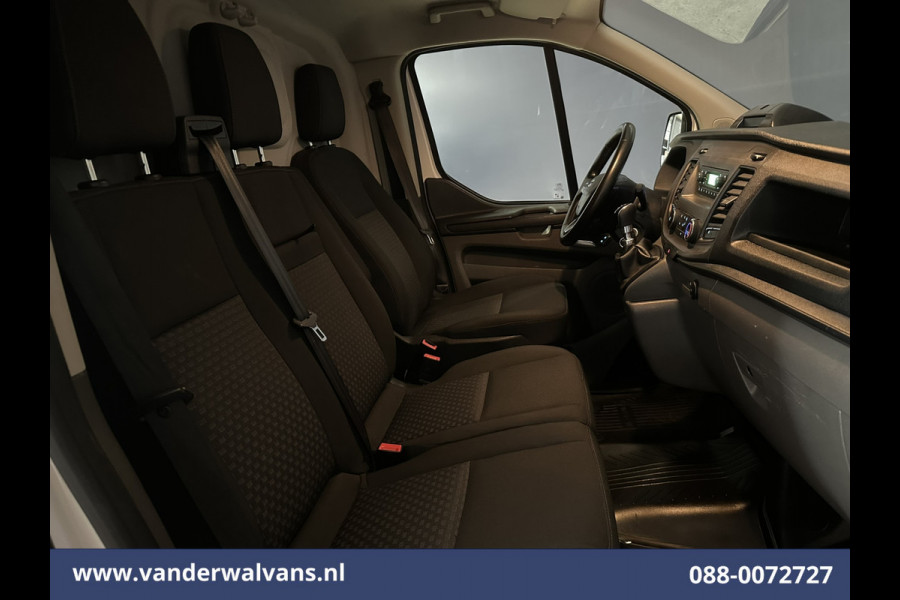 Ford Transit Custom 2.0 TDCI 130pk L2H1 Euro6 Airco | LED | Cruisecontrol | Verwarmde voorruit | Parkeersensoren Bijrijdersbank, 2800kg trekvermogen