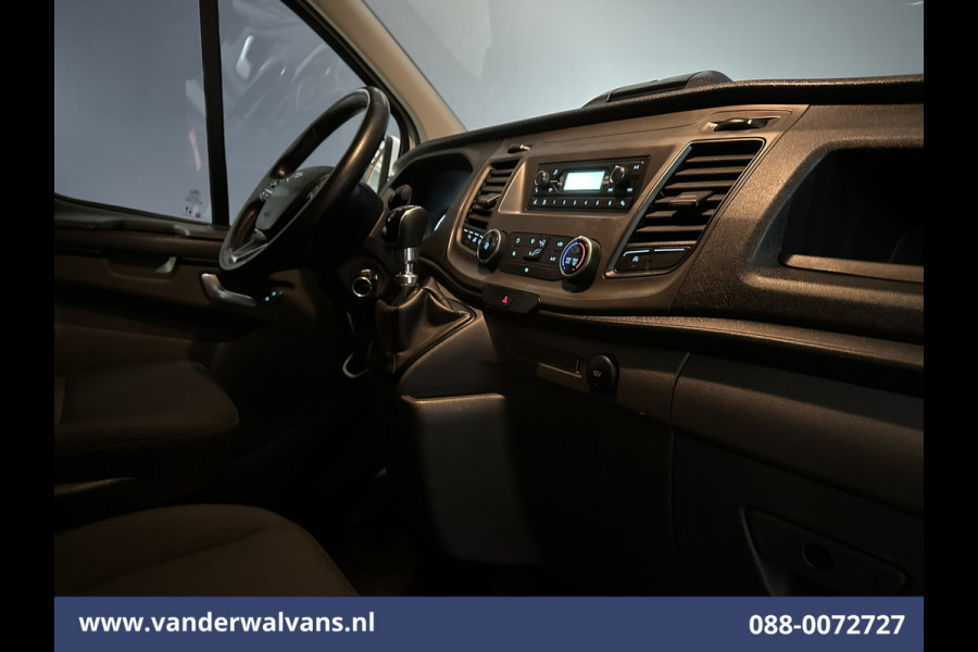 Ford Transit Custom 2.0 TDCI 130pk L2H1 Euro6 Airco | LED | Cruisecontrol | Verwarmde voorruit | Parkeersensoren Bijrijdersbank, 2800kg trekvermogen