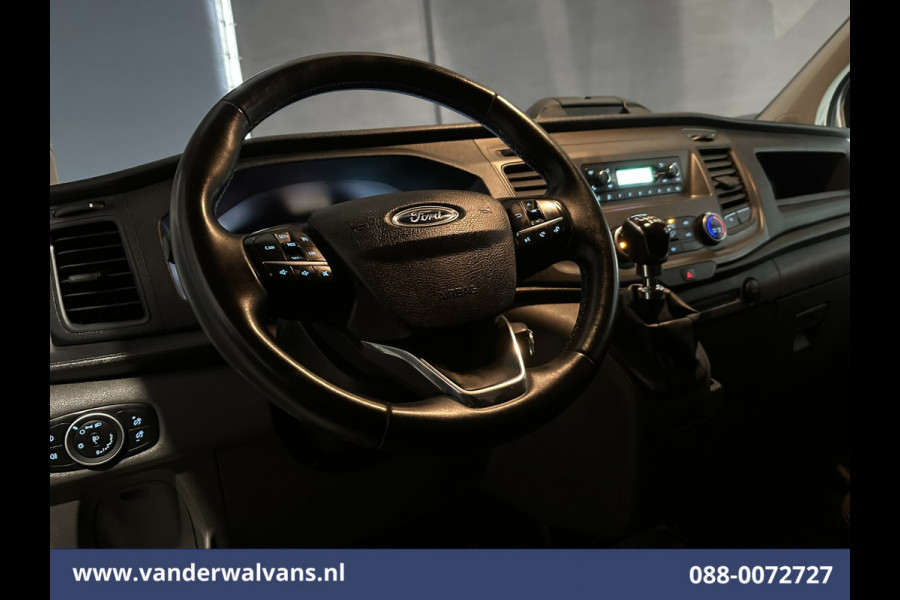 Ford Transit Custom 2.0 TDCI 130pk L2H1 Euro6 Airco | LED | Cruisecontrol | Verwarmde voorruit | Parkeersensoren Bijrijdersbank, 2800kg trekvermogen