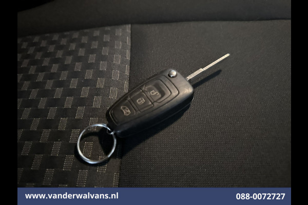 Ford Transit Custom 2.0 TDCI 130pk L2H1 Euro6 Airco | LED | Cruisecontrol | Verwarmde voorruit | Parkeersensoren Bijrijdersbank, 2800kg trekvermogen