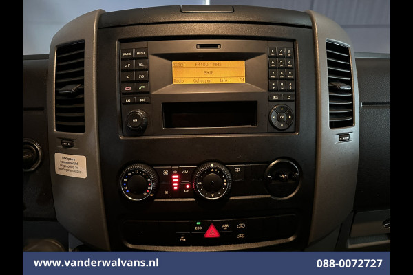 Mercedes-Benz Sprinter 316 CDI 163pk L2H2 Euro6 Airco | 2800kg trekhaak | Cruisecontrol Parkeersensoren
