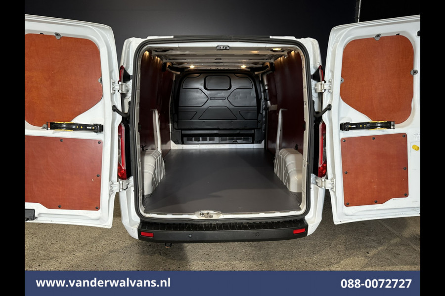 Ford Transit Custom 2.0 TDCI 130pk L2H1 Euro6 Airco | Cruisecontrol | LED | Verwarmde voorruit | Parkeersensoren, Bijrijdersbank, 2800kg Trekvermogen