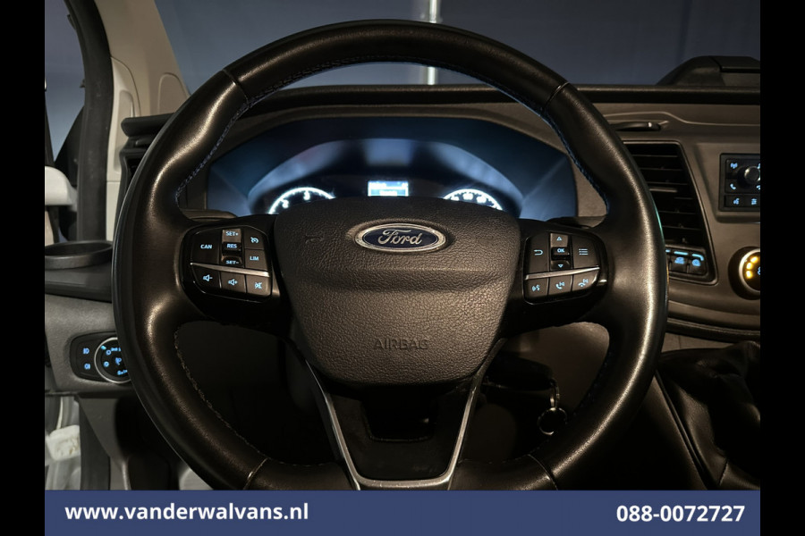 Ford Transit Custom 2.0 TDCI 130pk L2H1 Euro6 Airco | Cruisecontrol | LED | Verwarmde voorruit | Parkeersensoren, Bijrijdersbank, 2800kg Trekvermogen