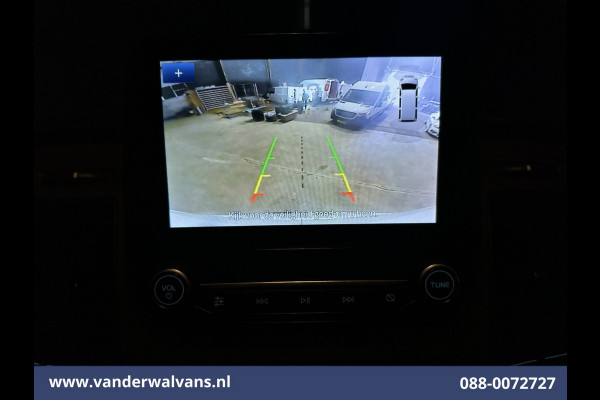 Ford Transit 2.0 TDCI 130 pk L3H2 Euro6 Airco | Camera | Navigatie | Apple Carplay | Andoid Auto | Cruisecontrol Verwarmde Voorruit, Parkeersensoren, Bijrijdersbank