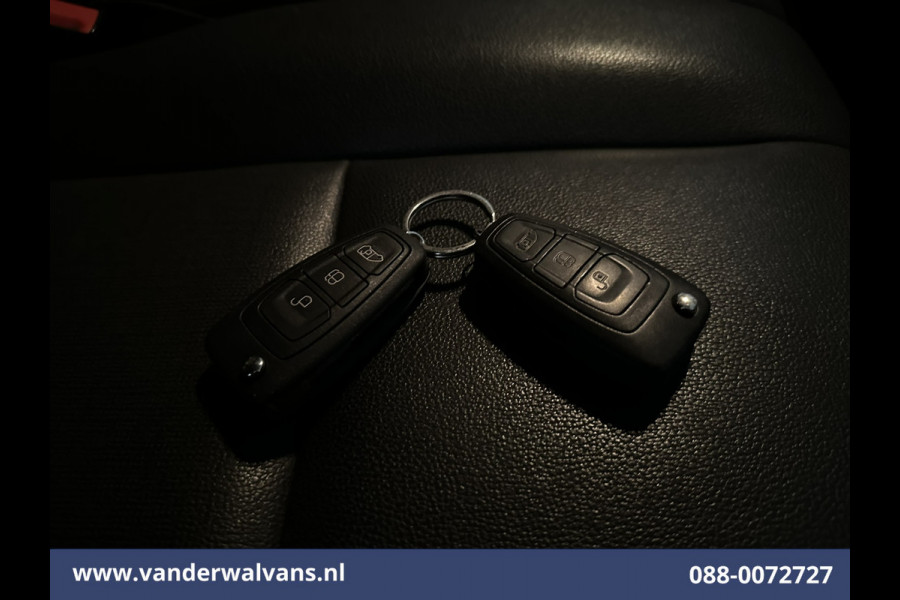 Ford Transit 2.0 TDCI 130 pk L3H2 Euro6 Airco | Camera | Navigatie | Apple Carplay | Andoid Auto | Cruisecontrol Verwarmde Voorruit, Parkeersensoren, Bijrijdersbank