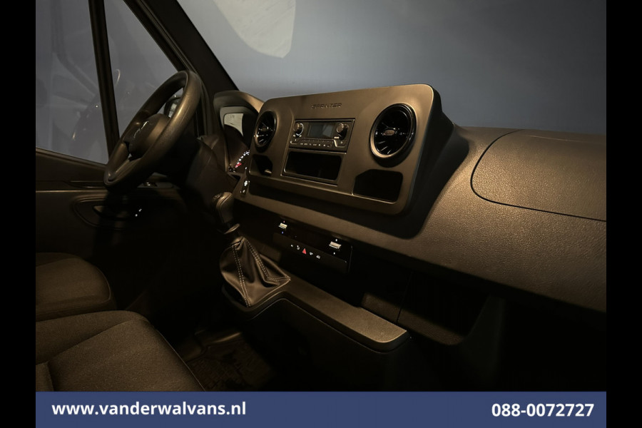 Mercedes-Benz Sprinter 211 CDI 115pk L2H1 Euro6 Airco | Trekhaak | Bijrijdersbank | Bluetooth telefoonvoorbereiding zijdeur