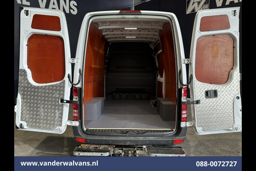Mercedes-Benz Sprinter 316 CDI 163 pk L2H2 Euro6 Airco | Navigatie | 2800kg Trekhaak | Cruisecontrol Parkeersensoren