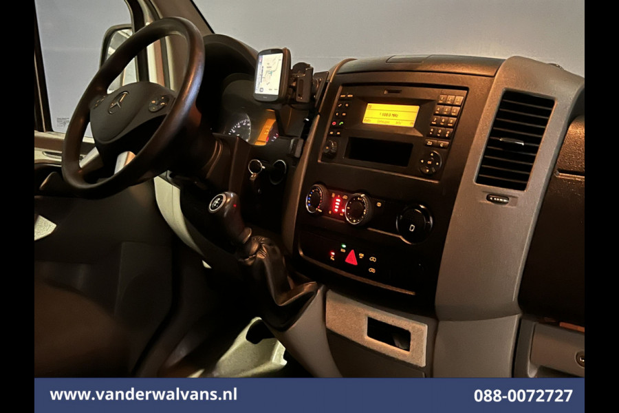 Mercedes-Benz Sprinter 316 CDI 163 pk L2H2 Euro6 Airco | Navigatie | 2800kg Trekhaak | Cruisecontrol Parkeersensoren