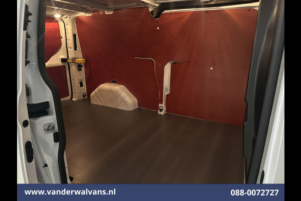 Ford Transit Custom 2.0 TDCI 130 pk L2H1 Euro6 Airco | LED | Cruisecontrol | Verwarmde voorruit | Parkeersensoren Bijrijdersbank, 2800kg trekvermogen